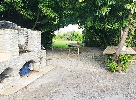Maison Calme Et Paisible * La Faye (Charente)